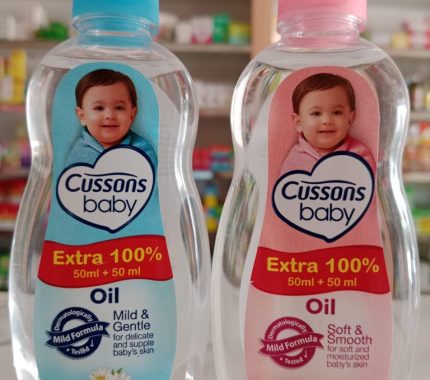  10 Merk Baby Oil Yang Bagus Untuk Bayi Baru Lahir
